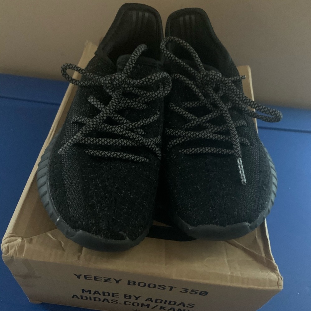 Kids Size 1 Yeezy Boost 350